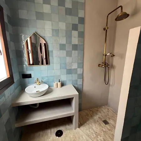 La Casa De Mama Riad 3*