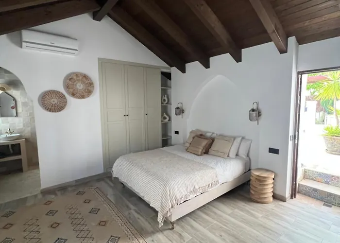 La Casa De Mama Marbella